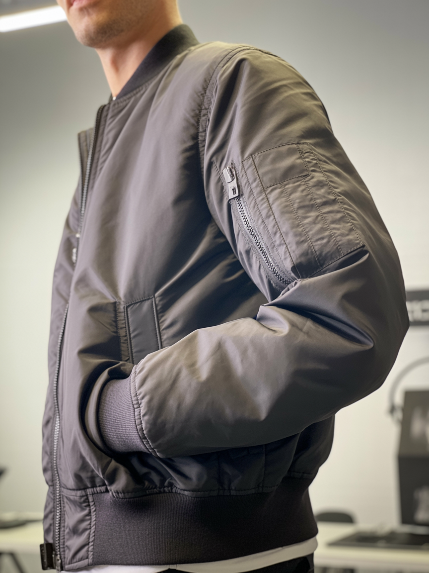 Sustainable bomber jacket production in Portugal