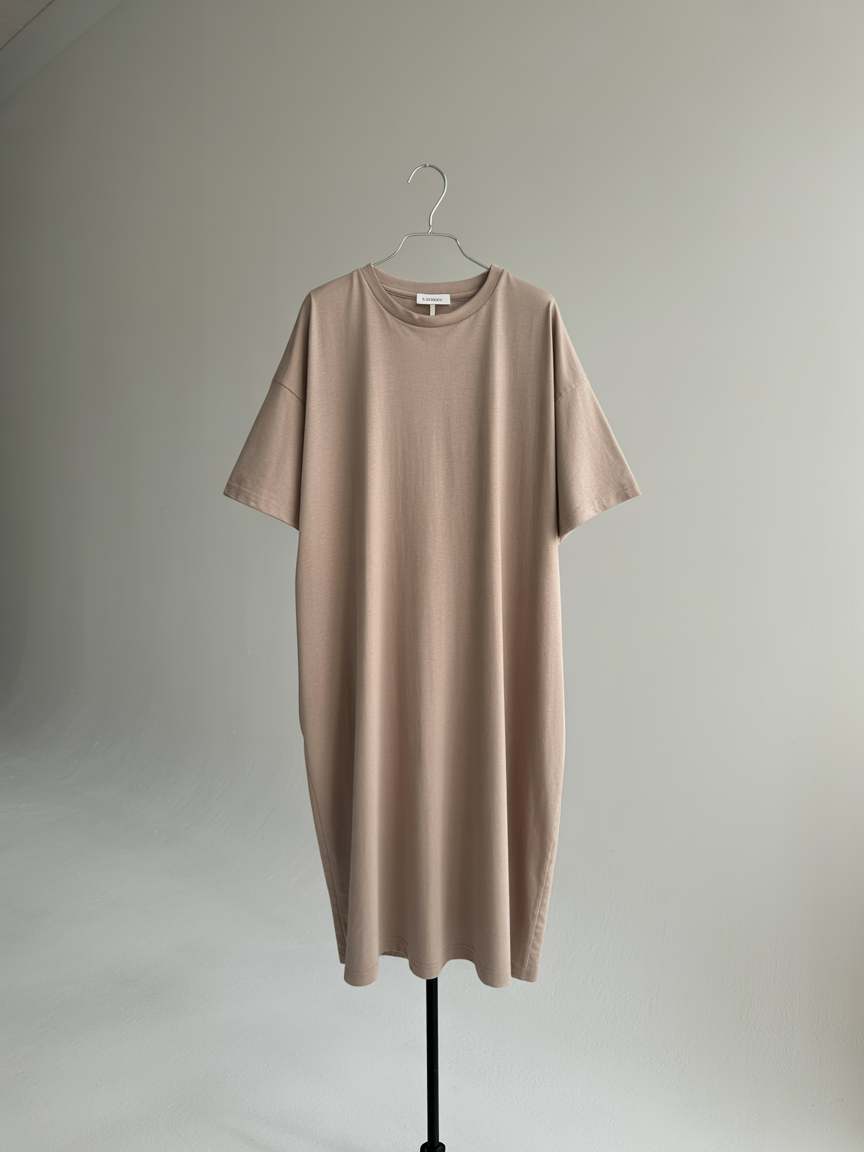 Custom t-shirt dress development from scratch in Portugal