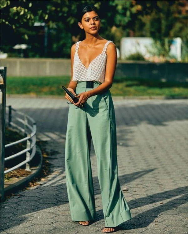 Ideas To Dress In Wide-Leg Trousers for the summer. Elegant white top with green wide-leg trousers.