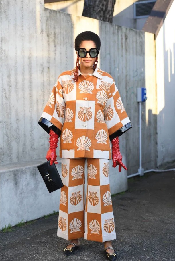 Fall Winter 2019 - Big Prints. Orange print at Milan Fashion Week.