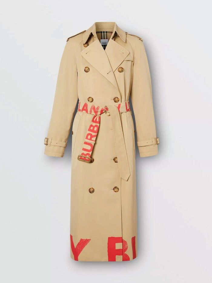 Trends to wear with jeans: long trench coats. Long trench coat from Burberry.