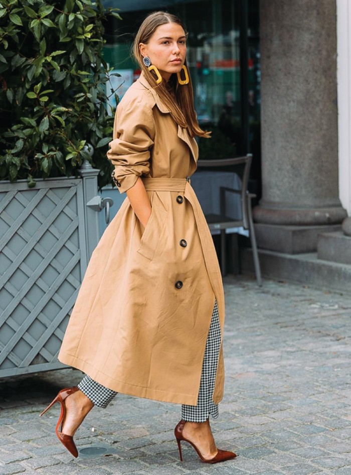 These Will Be Your Fall Wardrobe Essentials: beige trench coat.