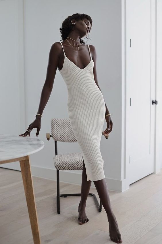 RIBBED KNIT DRESS
from PINTEREST
